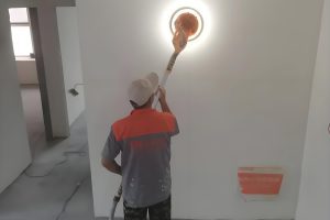 乳胶漆批灰打磨